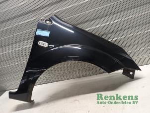 Used Front wing, right Ford Fiesta 5 (JD/JH) 1.3 Price on request offered by Renkens Auto-Onderdelen B.V.