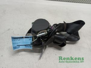 Gebrauchte Sicherheitsgurt rechts vorne Seat Leon (1P1) 1.9 TDI 105 Preis € 40,00 Margenregelung angeboten von Renkens Auto-Onderdelen B.V.