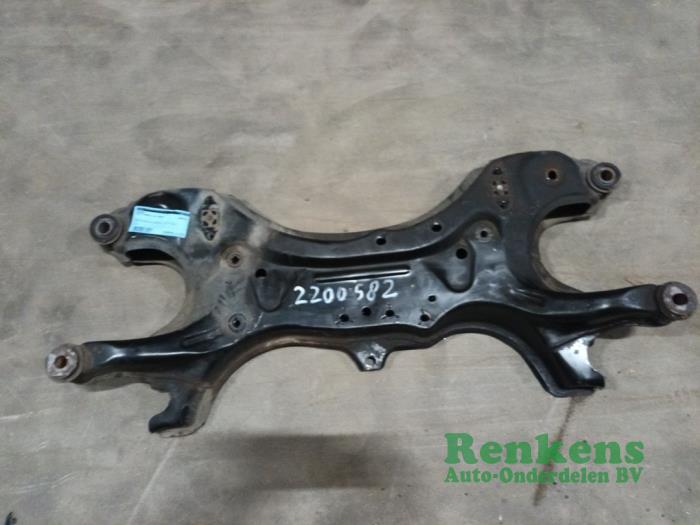 Used Subframe Toyota Avensis Wagon (T25/B1E) 1.8 16V VVT-i Price € 75,00 Margin scheme offered by Renkens Auto-Onderdelen B.V.