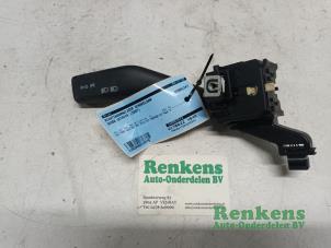 Used Indicator switch Skoda Octavia Combi (1Z5) 1.9 TDI Price € 20,00 Margin scheme offered by Renkens Auto-Onderdelen B.V.