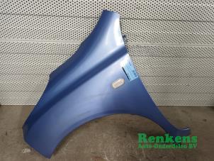 Used Front wing, left Nissan Micra (K12) 1.2 16V Price on request offered by Renkens Auto-Onderdelen B.V.