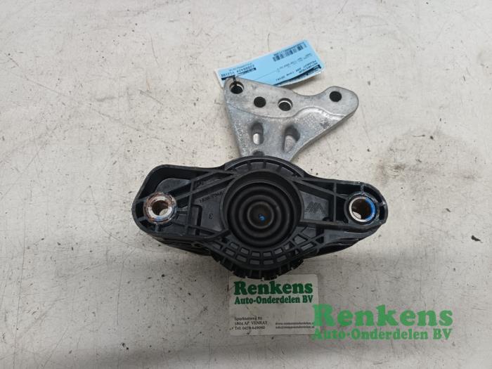 Gebrauchte Motorlager Peugeot 208 I (CA/CC/CK/CL) 1.2 Vti 12V PureTech Preis € 20,00 Margenregelung angeboten von Renkens Auto-Onderdelen B.V.