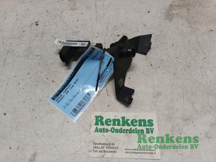 Begagnade Sensor (övriga) Peugeot 208 I (CA/CC/CK/CL) 1.2 Vti 12V PureTech Pris € 15,00 Marginaltabell erbjuds av Renkens Auto-Onderdelen B.V.