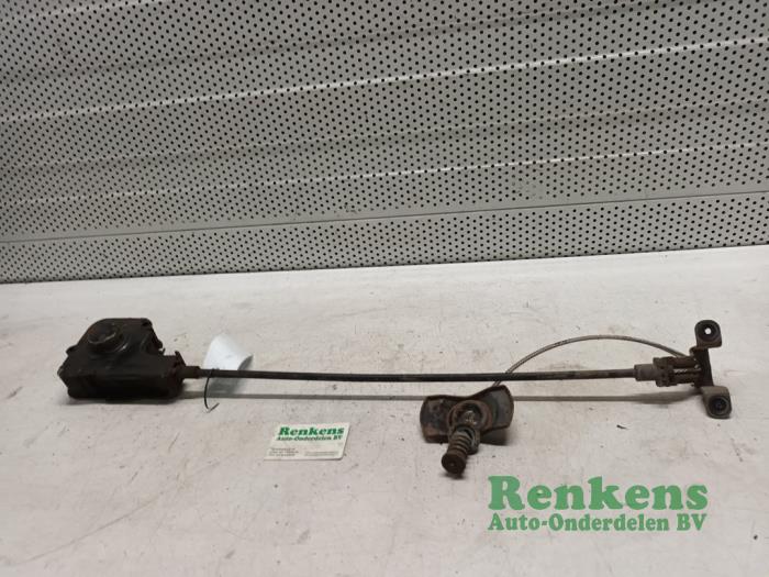 Spare wheel lift mechanism from a Citroën C4 Picasso (UD/UE/UF) 1.6 16V VTi 120 2010