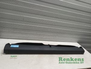 Used Luggage compartment cover Mercedes E Combi (S210) 2.2 E-220 CDI 16V Price € 50,00 Margin scheme offered by Renkens Auto-Onderdelen B.V.
