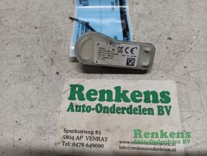 Usados Sensor de presión de neumáticos Hyundai i10 (B5) 1.2 16V Precio € 20,00 Norma de margen ofrecido por Renkens Auto-Onderdelen B.V.