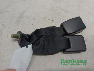 Used Rear seatbelt buckle, left Mazda 3 Sport (BK14) 2.0i 16V Price € 20,00 Margin scheme offered by Renkens Auto-Onderdelen B.V.