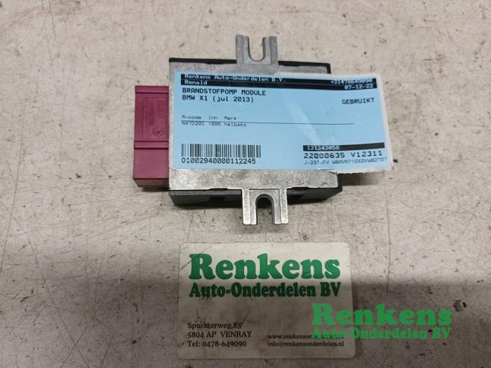Usagé Module pompe carburant BMW X1 (E84) sDrive 18d 2.0 16V Prix € 35,00 Règlement à la marge proposé par Renkens Auto-Onderdelen B.V.