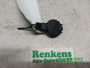Used Rain sensor Ford B-Max (JK8) 1.0 EcoBoost 12V 125 Price € 15,00 Margin scheme offered by Renkens Auto-Onderdelen B.V.