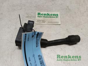 Used Pen ignition coil Ford B-Max (JK8) 1.0 EcoBoost 12V 125 Price € 10,00 Margin scheme offered by Renkens Auto-Onderdelen B.V.