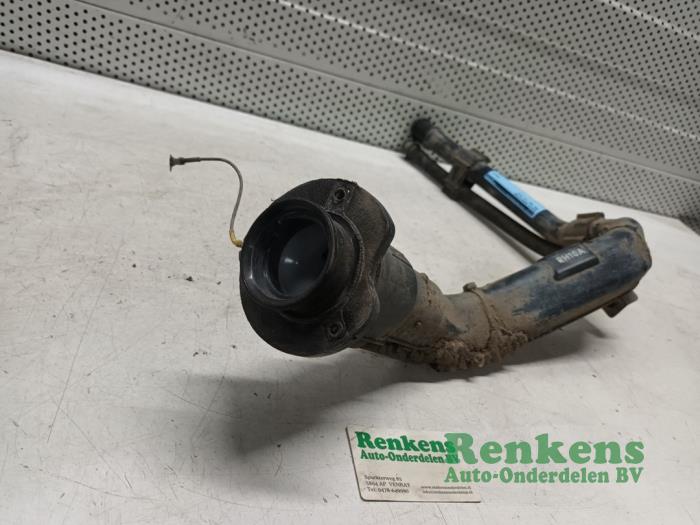 Fuel tank filler pipe from a Opel Karl 1.0 12V 2018