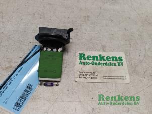 Used Heater resistor Mitsubishi Colt (Z2/Z3) 1.3 16V Price € 10,00 Margin scheme offered by Renkens Auto-Onderdelen B.V.