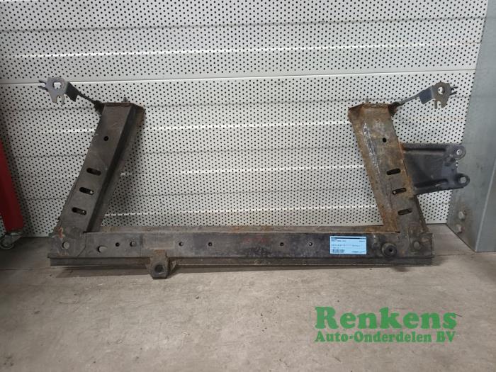 Usagé Faux châssis Renault Kangoo/Grand Kangoo (KW) 1.6 Prix sur demande proposé par Renkens Auto-Onderdelen B.V.