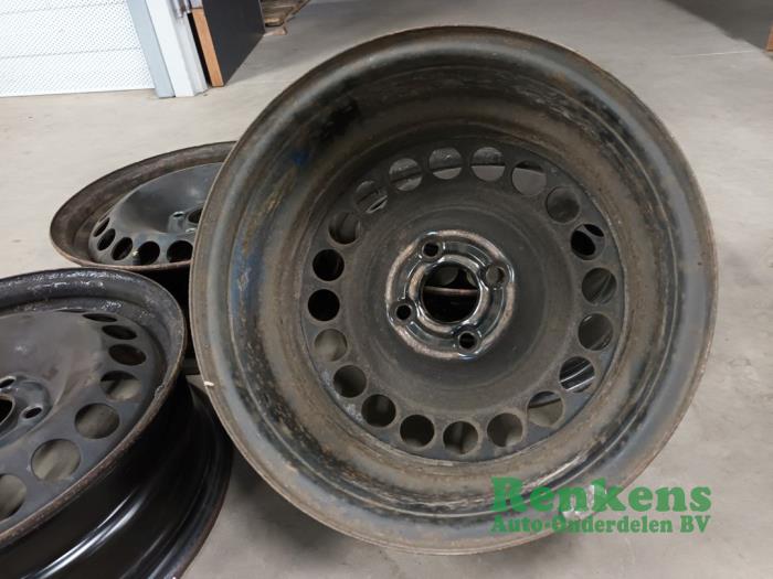Set of wheels - Steel GM - Renkens Auto-Onderdelen B.V.