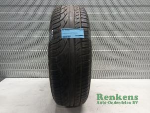Usados Neumático Precio € 25,00 Norma de margen ofrecido por Renkens Auto-Onderdelen B.V.