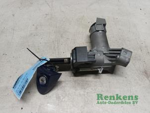 Used Ignition lock + key Ford Fiesta 6 (JA8) 1.25 16V Price € 50,00 Margin scheme offered by Renkens Auto-Onderdelen B.V.