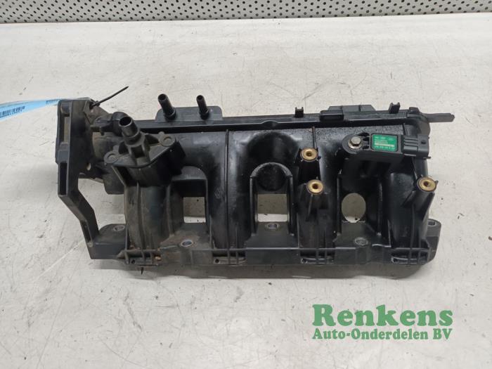 Używane Kolektor dolotowy Renault Grand Scénic III (JZ) 1.4 16V TCe 130 Cena € 40,00 Procedura marży oferowane przez Renkens Auto-Onderdelen B.V.
