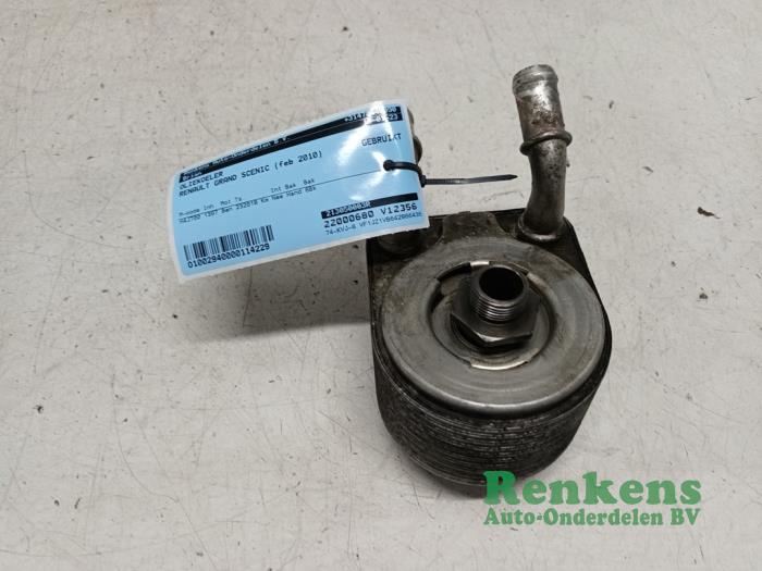 Oil cooler from a Renault Grand Scénic III (JZ) 1.4 16V TCe 130 2010