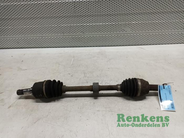Gebrauchte Antriebswelle links vorne Mazda 2 (DE) 1.5 16V S-VT Preis € 35,00 Margenregelung angeboten von Renkens Auto-Onderdelen B.V.