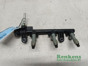 Used Fuel injector nozzle Citroen C1 1.0 12V Price € 30,00 Margin scheme offered by Renkens Auto-Onderdelen B.V.