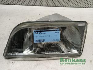 Używane Reflektor lewy Citroen AX 10 Escapade Kat. Cena € 20,00 Procedura marży oferowane przez Renkens Auto-Onderdelen B.V.