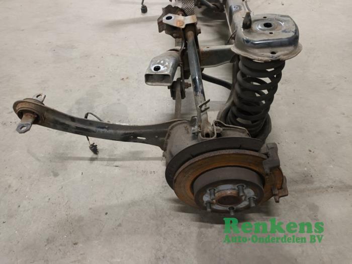 Rear-wheel drive axle from a Ford Focus 2 Wagon 1.6 TDCi 16V 110 2005