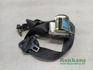 Used Front seatbelt, right Ssang Yong Rexton 2.7 Xdi RX/RJ 270 16V Price € 35,00 Margin scheme offered by Renkens Auto-Onderdelen B.V.