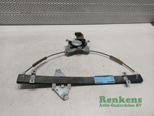 Used Window mechanism 4-door, front right Ssang Yong Rexton 2.7 Xdi RX/RJ 270 16V Price € 35,00 Margin scheme offered by Renkens Auto-Onderdelen B.V.