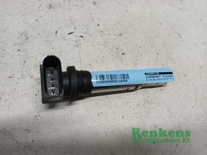Usagé Broche bobine Volkswagen Jetta III (1K2) 1.6 FSI 16V Prix € 10,00 Règlement à la marge proposé par Renkens Auto-Onderdelen B.V.