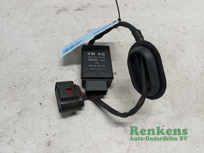 Usagé Module pompe carburant Volkswagen Jetta III (1K2) 1.6 FSI 16V Prix € 20,00 Règlement à la marge proposé par Renkens Auto-Onderdelen B.V.