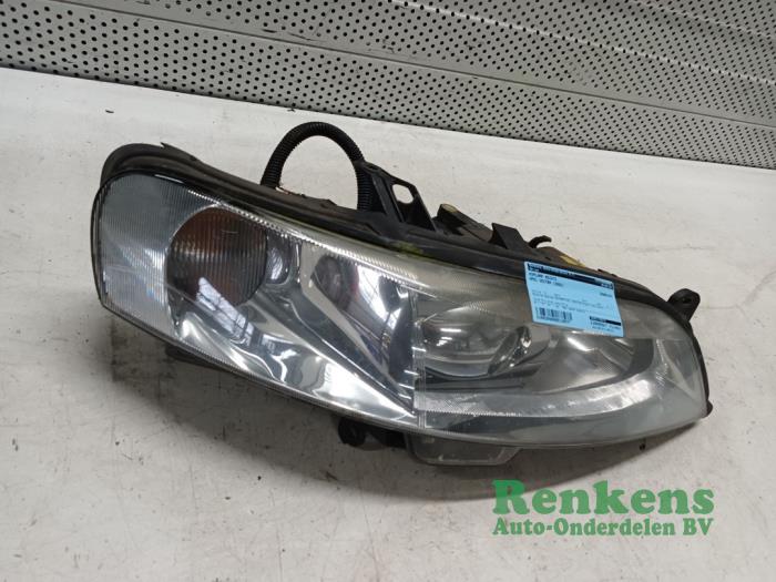 Headlight, right from a Opel Vectra B Caravan (31) 2.6 V6 24V 2002