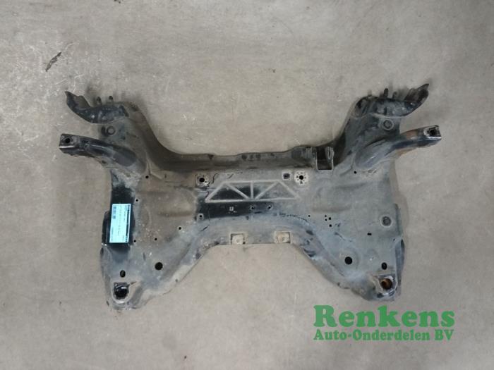 Used Subframe Peugeot Partner Tepee (7A/B/C/D/E/F/G/J/P/S) 1.6 HDI 75 Price € 70,00 Margin scheme offered by Renkens Auto-Onderdelen B.V.