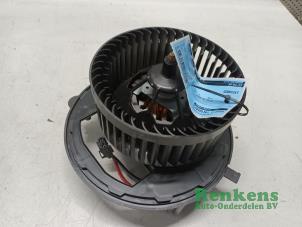 Used Heating and ventilation fan motor Volkswagen Golf VIII (CD1) 2.0 GTI 16V Price € 50,00 Margin scheme offered by Renkens Auto-Onderdelen B.V.