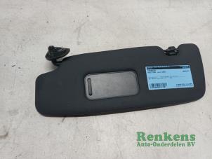Gebrauchte Sonnenblende Austin Mini Open (R52) 1.6 16V Cooper S Preis € 20,00 Margenregelung angeboten von Renkens Auto-Onderdelen B.V.