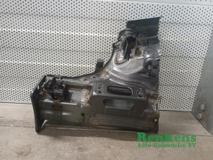 Used Chassis bar, front Seat Arona (KJX) 1.0 TSI 12V Price on request offered by Renkens Auto-Onderdelen B.V.