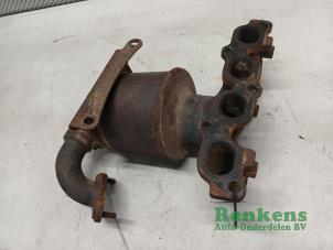 Used Exhaust manifold + catalyst Ford Fiesta 6 (JA8) 1.25 16V Price on request offered by Renkens Auto-Onderdelen B.V.