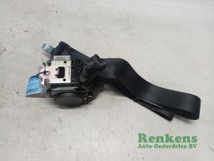 Used Front seatbelt, right Peugeot 307 CC (3B) 2.0 HDIF 16V Price on request offered by Renkens Auto-Onderdelen B.V.
