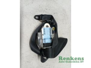 Usagé Ceinture de sécurité avant gauche Nissan Micra C+C (K12) 1.6 16V Prix sur demande proposé par Renkens Auto-Onderdelen B.V.