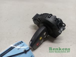 Usados Cerradura de contacto y llave Volvo S40 (MS) 1.8 16V Precio € 40,00 Norma de margen ofrecido por Renkens Auto-Onderdelen B.V.