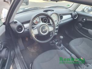Usados Juego y módulo de airbag Mini Mini (R56) 1.4 16V One Precio de solicitud ofrecido por Renkens Auto-Onderdelen B.V.