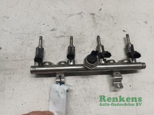 Used Fuel injector nozzle Peugeot 308 SW (4E/H) 1.6 16V THP Autom. Price € 80,00 Margin scheme offered by Renkens Auto-Onderdelen B.V.