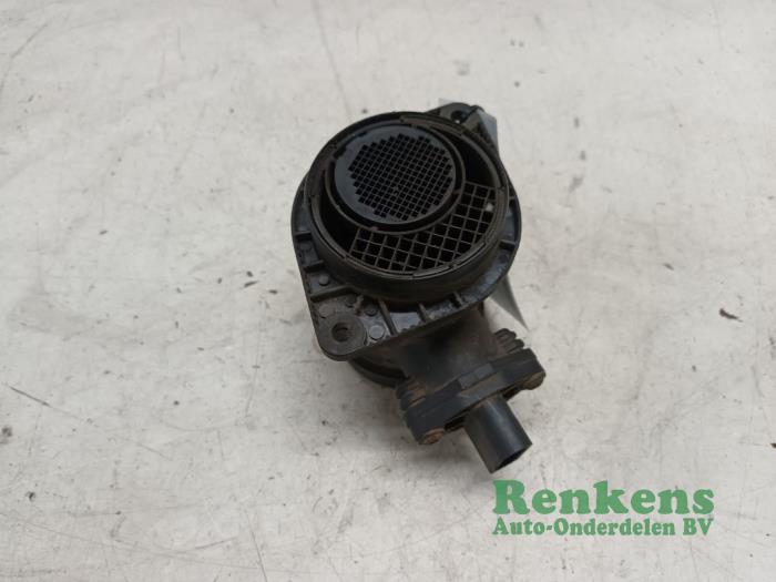 Gebrauchte Luftmassenmesser Volkswagen Transporter T4 2.5 TDI Preis € 25,00 Margenregelung angeboten von Renkens Auto-Onderdelen B.V.