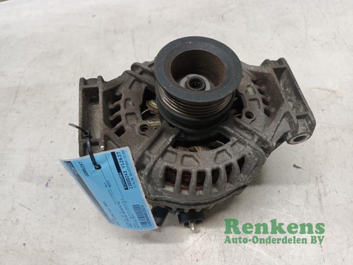 Usagé Dynamo Opel Vectra C 2.2 16V Prix € 35,00 Règlement à la marge proposé par Renkens Auto-Onderdelen B.V.