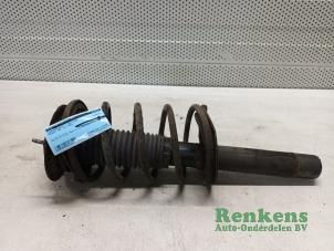 Used Front shock absorber rod, left Peugeot 205 II (20A/C) 1.4 Price € 35,00 Margin scheme offered by Renkens Auto-Onderdelen B.V.