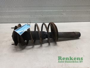 Used Front shock absorber rod, right Peugeot 205 II (20A/C) 1.4 Price € 35,00 Margin scheme offered by Renkens Auto-Onderdelen B.V.