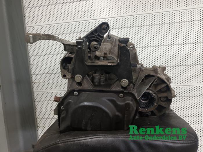 Gearbox from a Seat Ibiza IV (6J5) 1.4 16V 2011