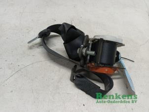 Used Rear seatbelt, left Opel Agila (B) 1.0 12V Price € 25,00 Margin scheme offered by Renkens Auto-Onderdelen B.V.