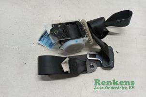 Used Rear seatbelt, right Nissan Micra (K13) 1.2 12V Price € 35,00 Margin scheme offered by Renkens Auto-Onderdelen B.V.
