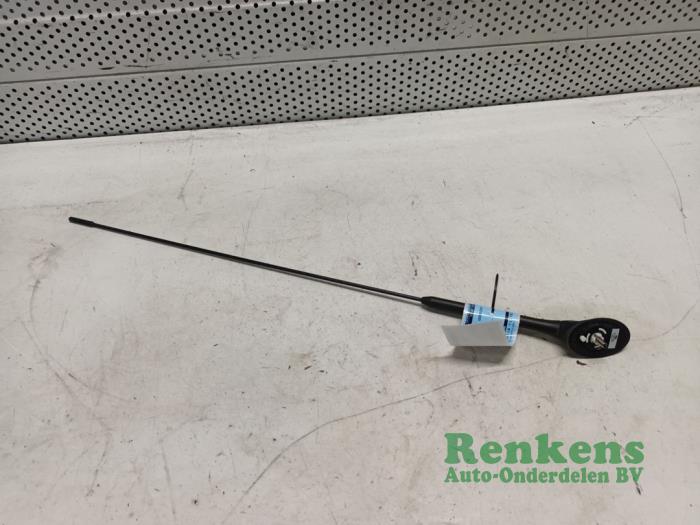 Używane Antena Ford B-Max (JK8) 1.0 EcoBoost 12V 100 Cena € 25,00 Procedura marży oferowane przez Renkens Auto-Onderdelen B.V.