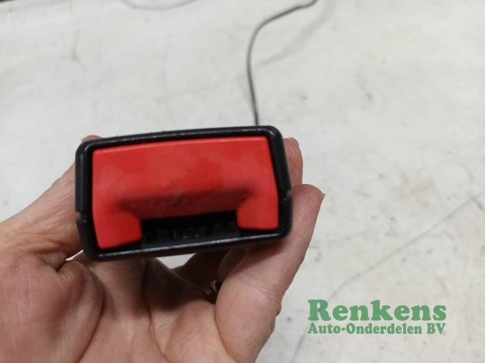 Front seatbelt buckle, right from a Ford B-Max (JK8) 1.0 EcoBoost 12V 100 2016